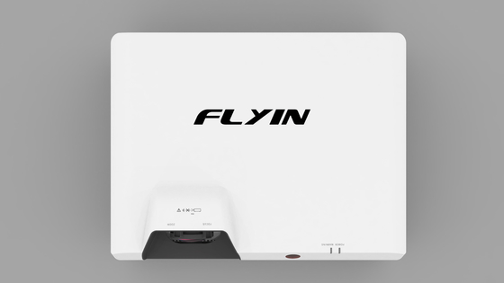 Flyin E7 4K Laser Short Throw Projector 3840x2160 3LCD 7500 ANSI Digital Zoom per l'istruzione aziendale all'aperto