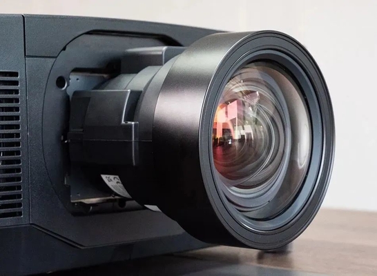 Flyin EL-G36KU 4K 7D Hologram Laser Projector con 3LCD 30K ANSI Lumens per edifici esterni 3D Mapping Large Venue Pro